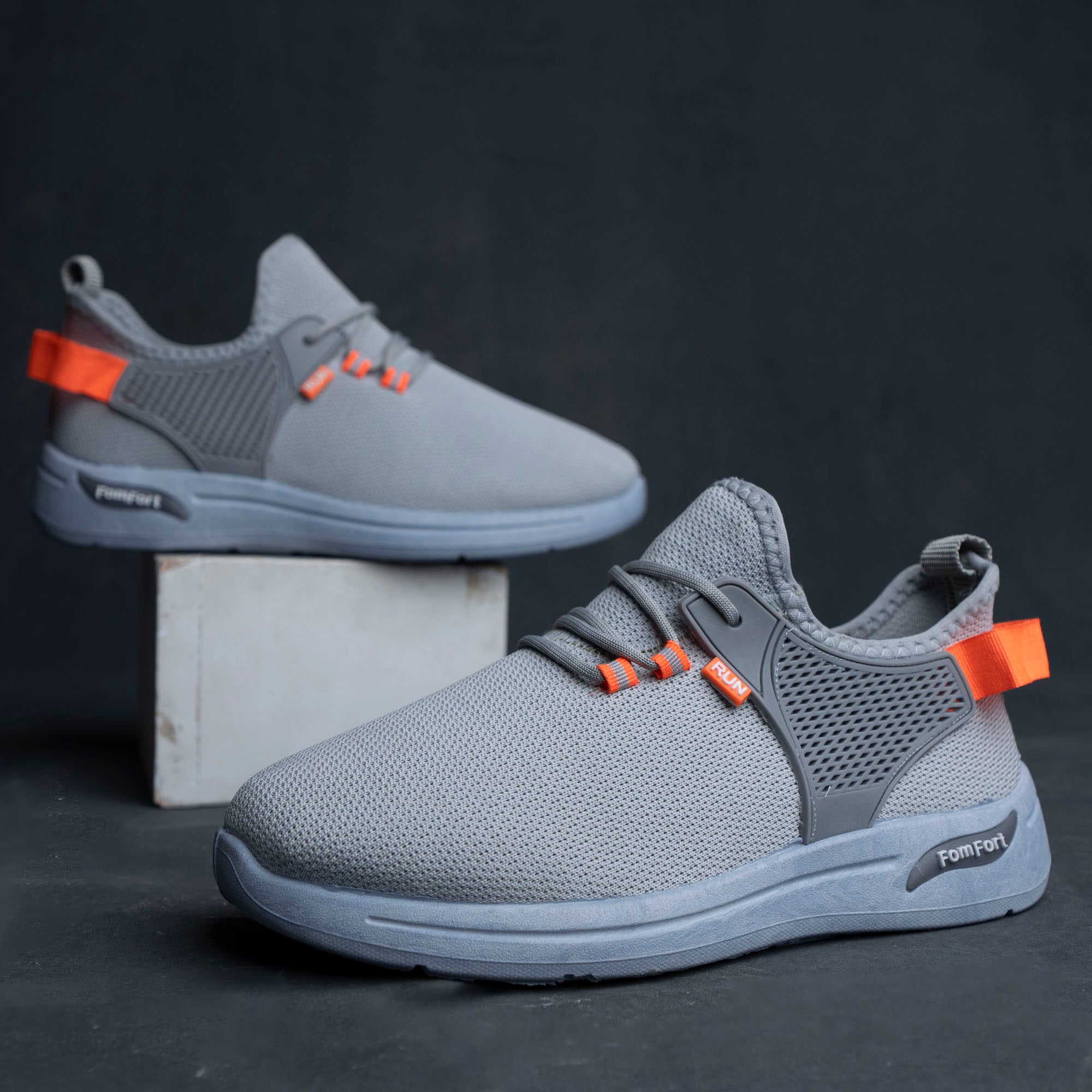 Run M58 Knitted Sneakers