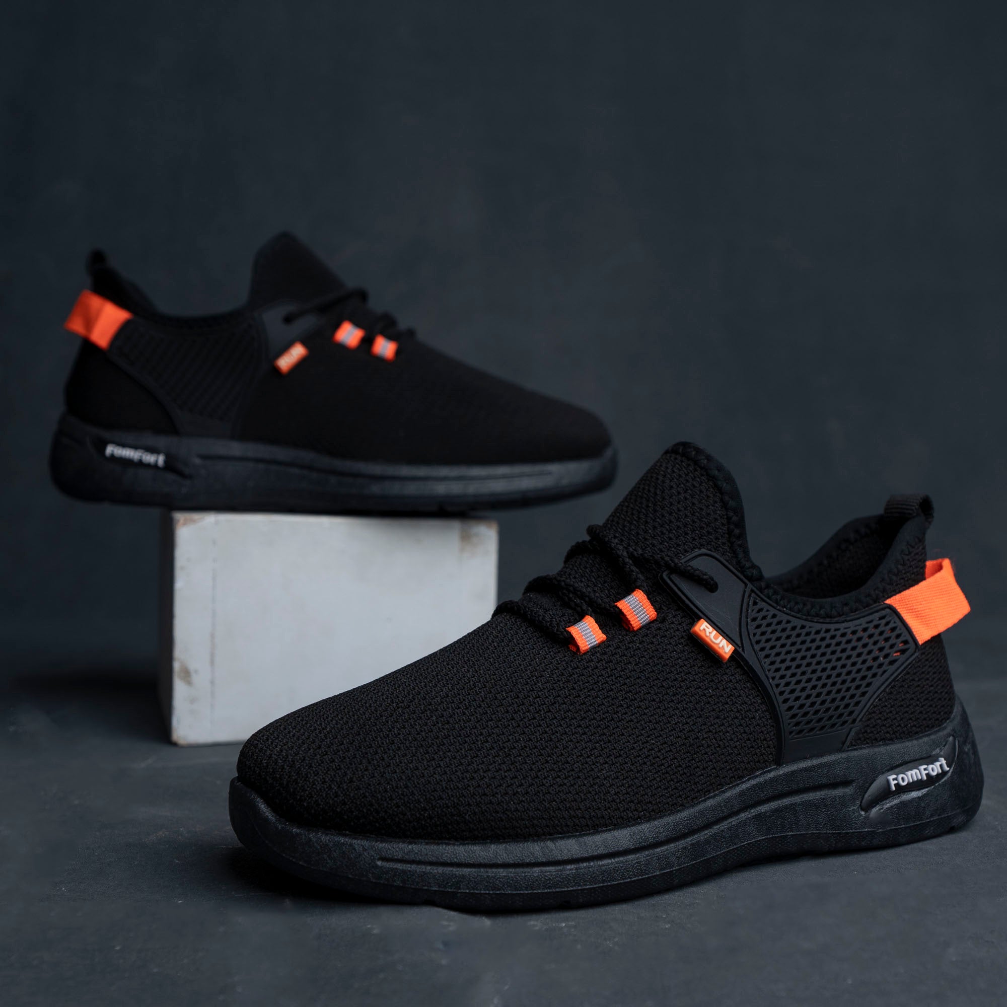 Run M58 Knitted Sneakers