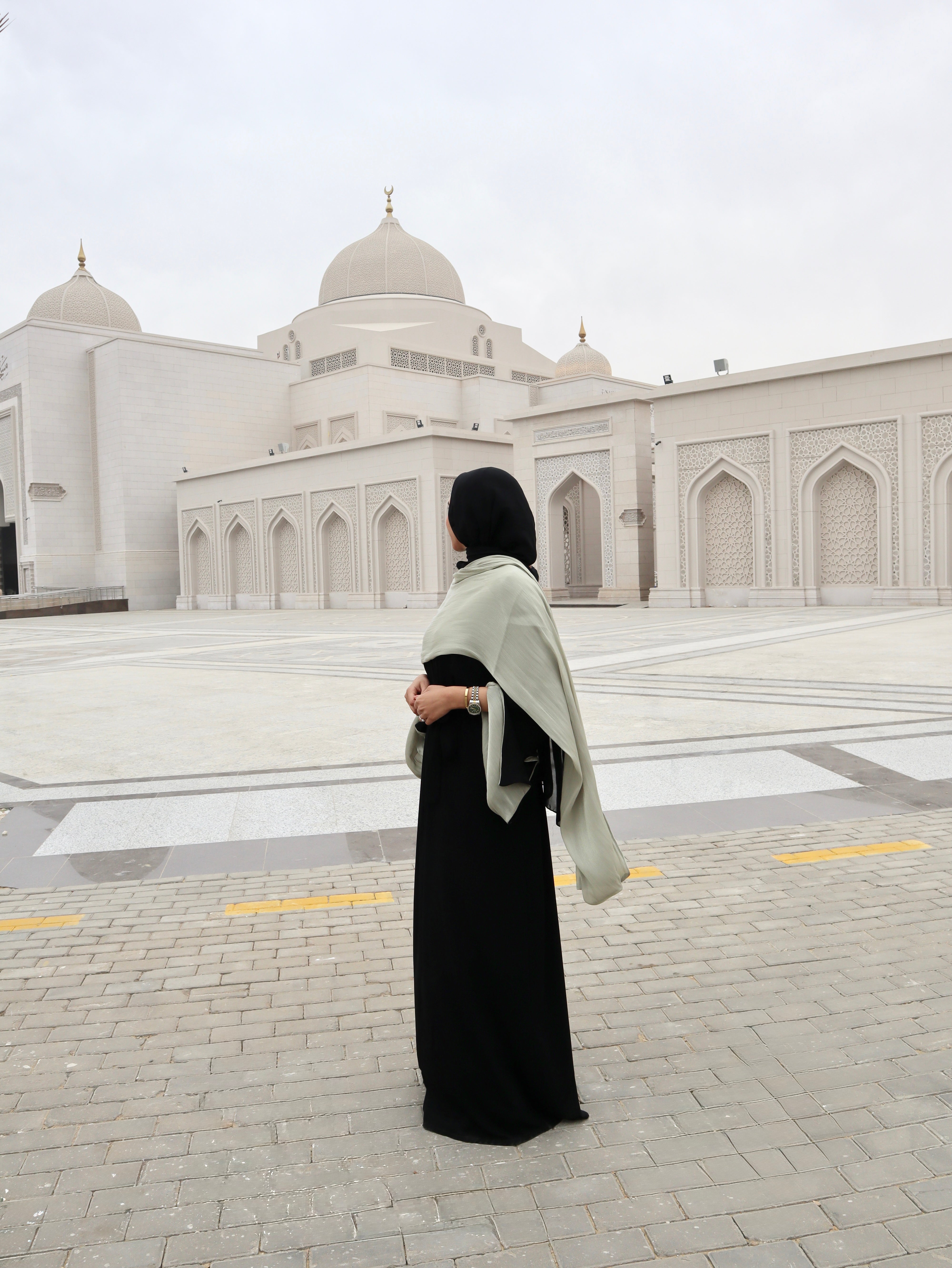 Fiorena Premium Dubai Crepe Women Abaya