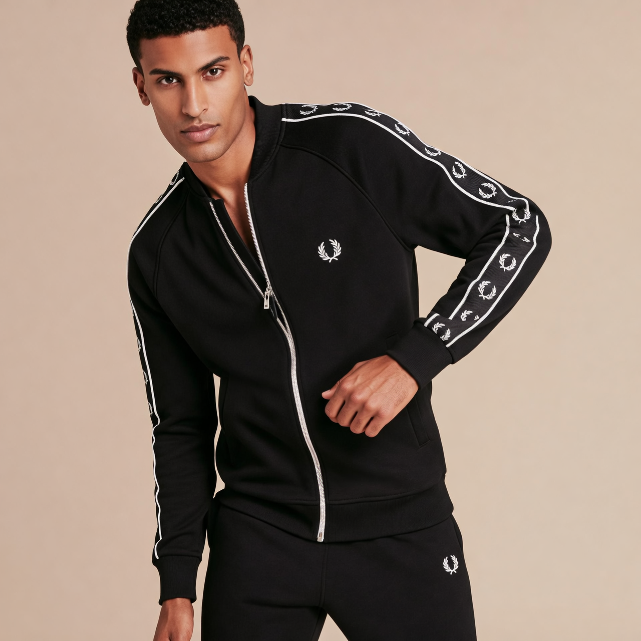 heavy cotton Fred Perry Sweatshirt
